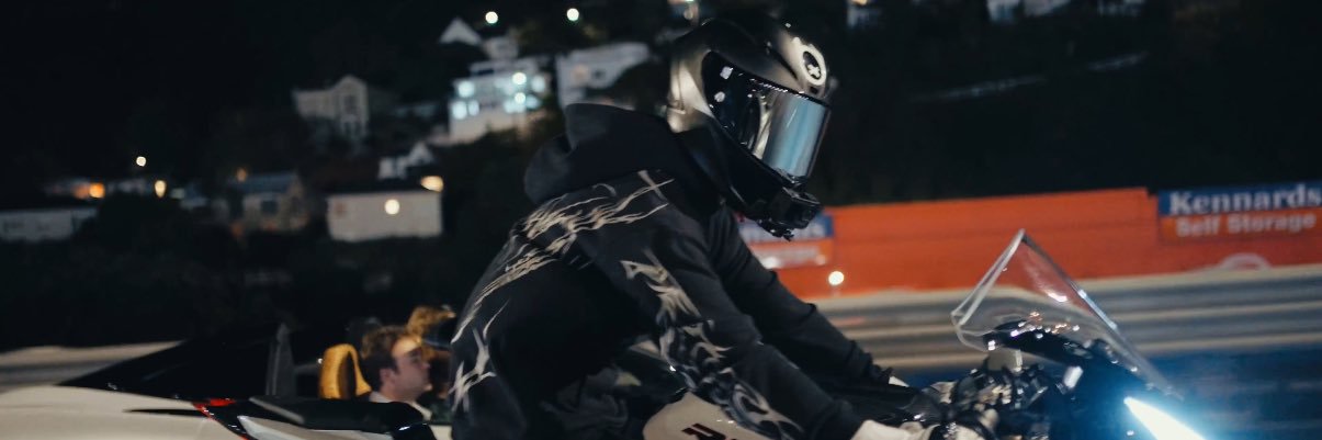 mans_haz's profile banner image
