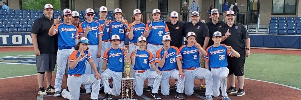 Kalamazoo Flying Squirrels 2025 2024 grads banner