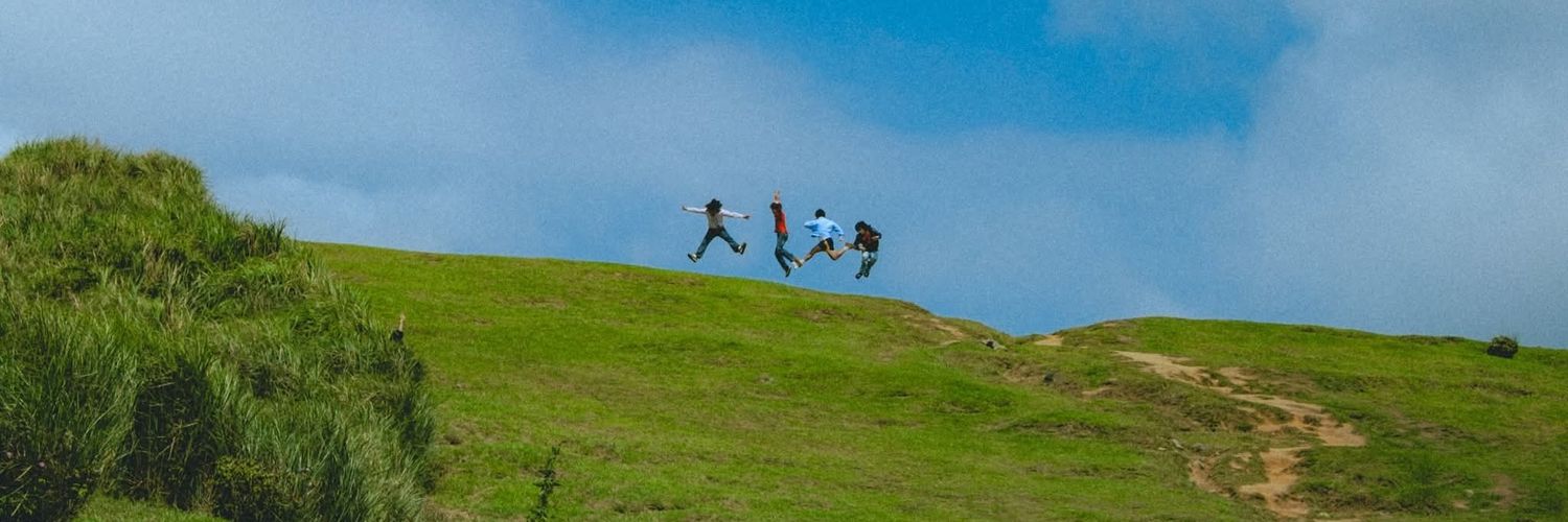 kn_ivos_'s profile banner image