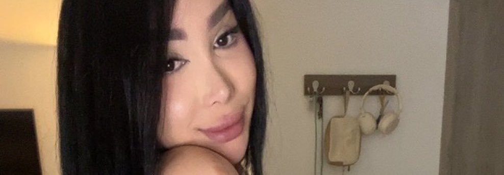 AnnieLB477's profile banner image