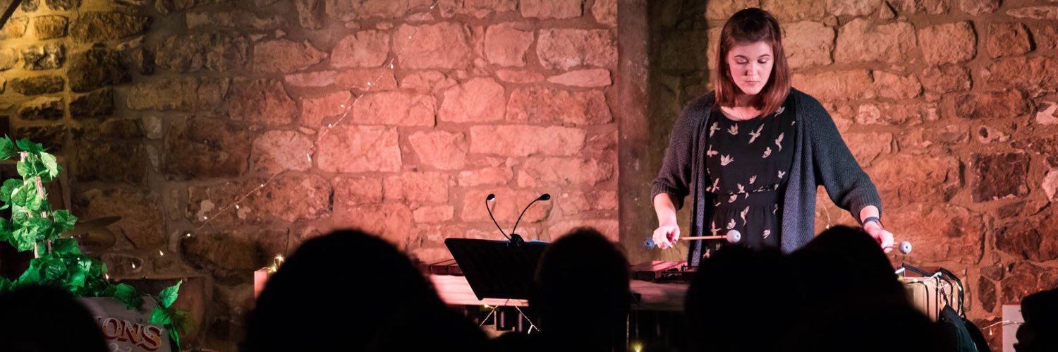 Zoë Scheuregger banner