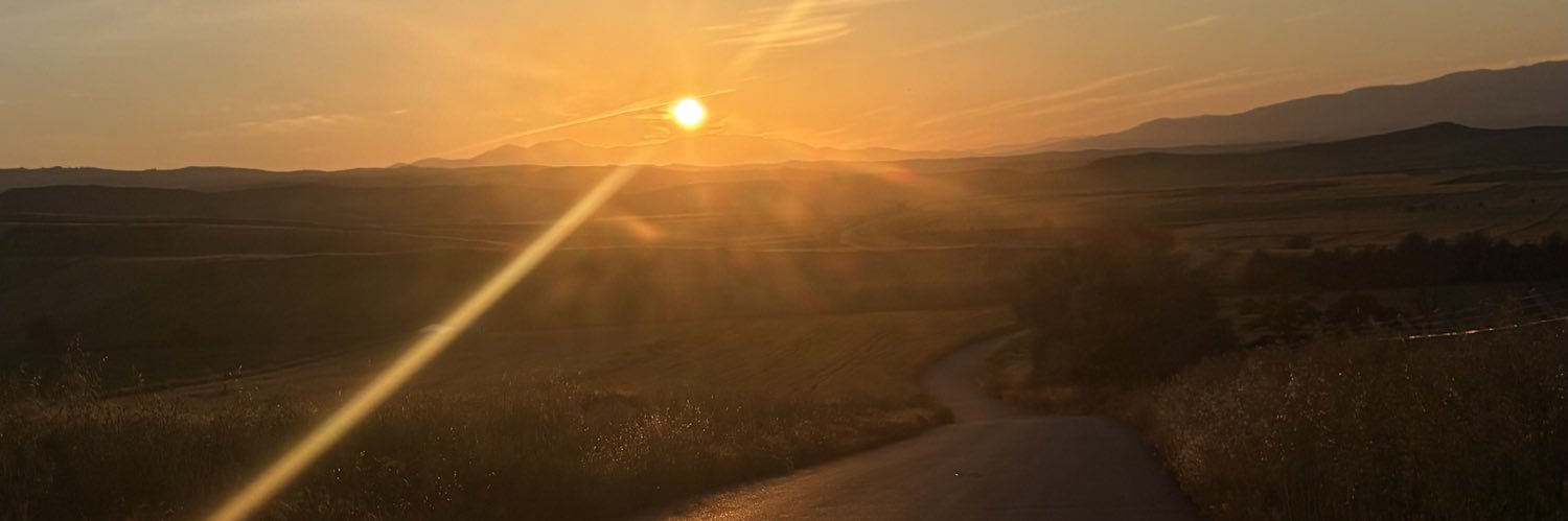 simaygznr's profile banner image