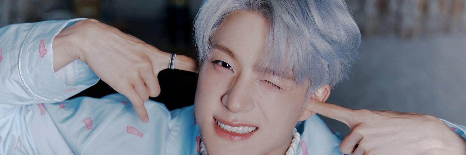 arannnt's profile banner image