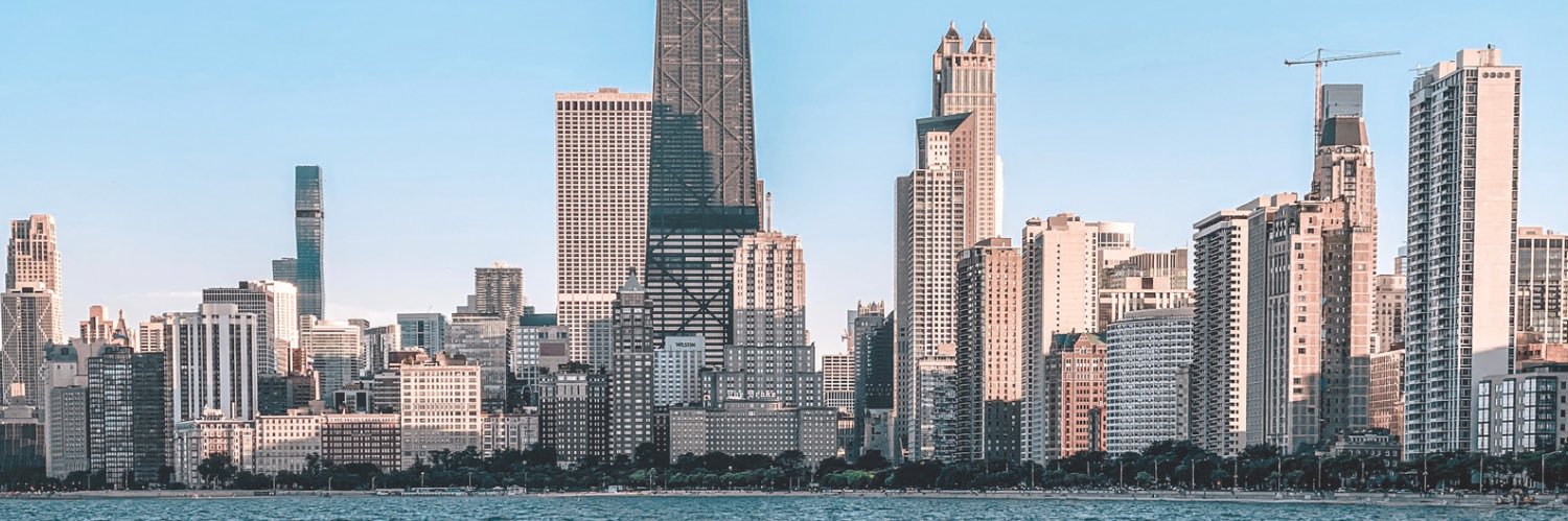 Alana | Travel Writer and Photographer ✈ banner