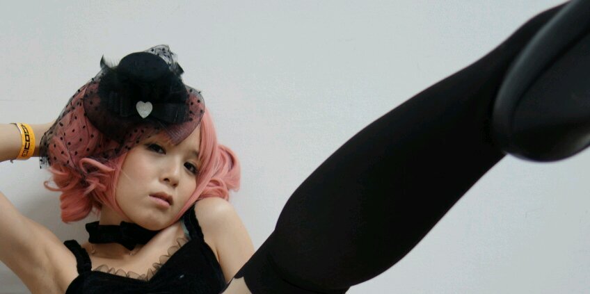 qong2's profile banner image