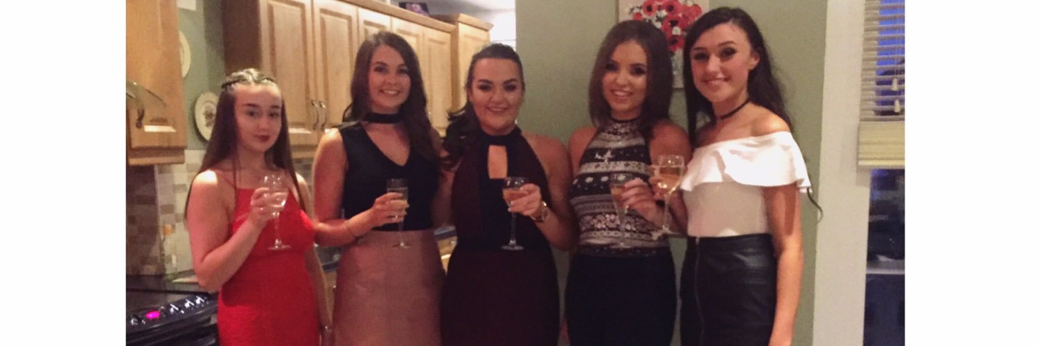 hanna_lyons's profile banner image