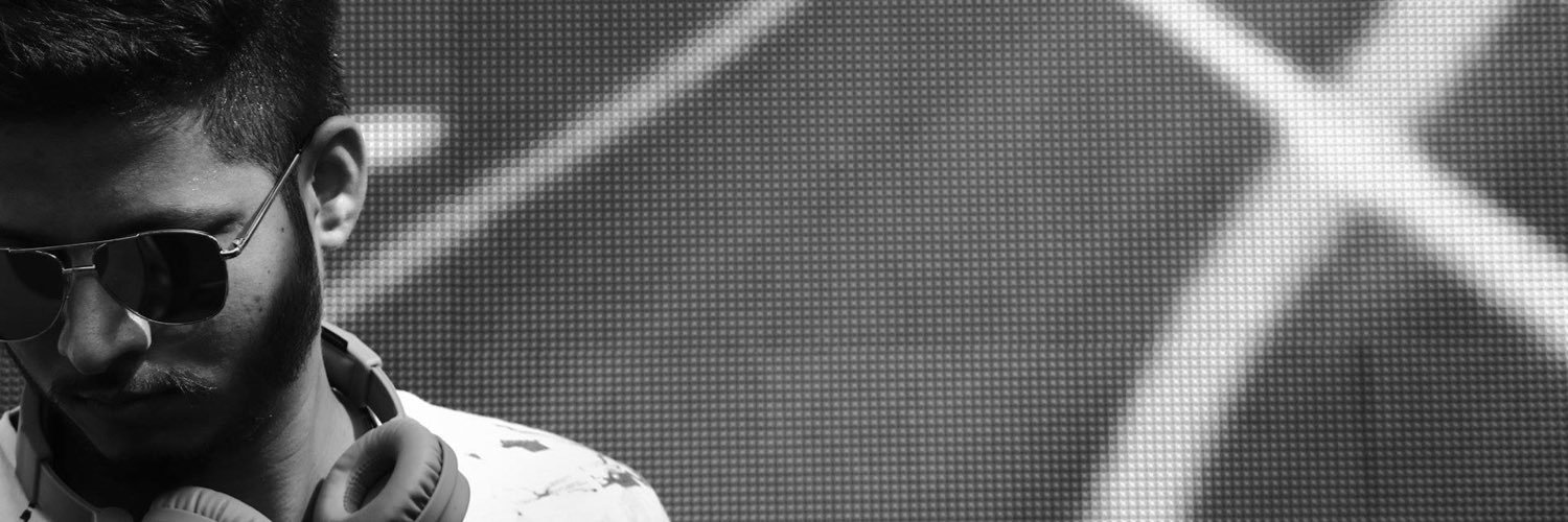 Rohitronic's profile banner image