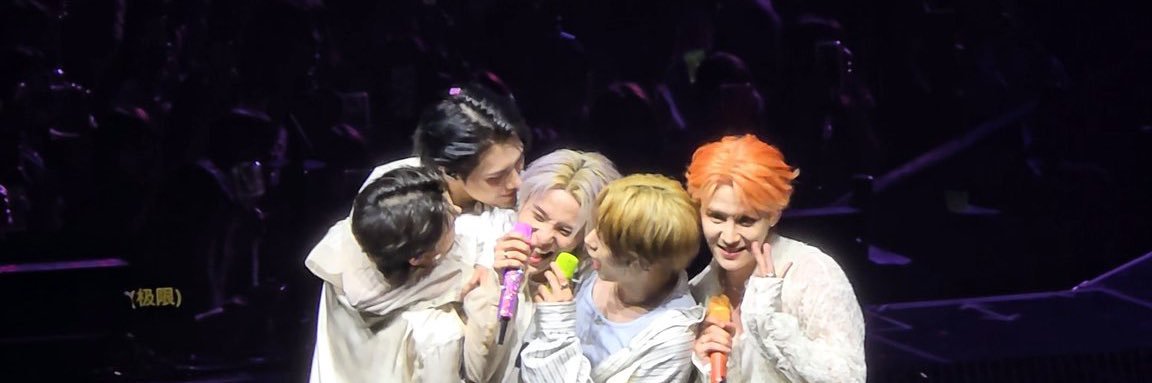 ⋆˚࿔ dew 𝜗𝜚˚⋆ banner