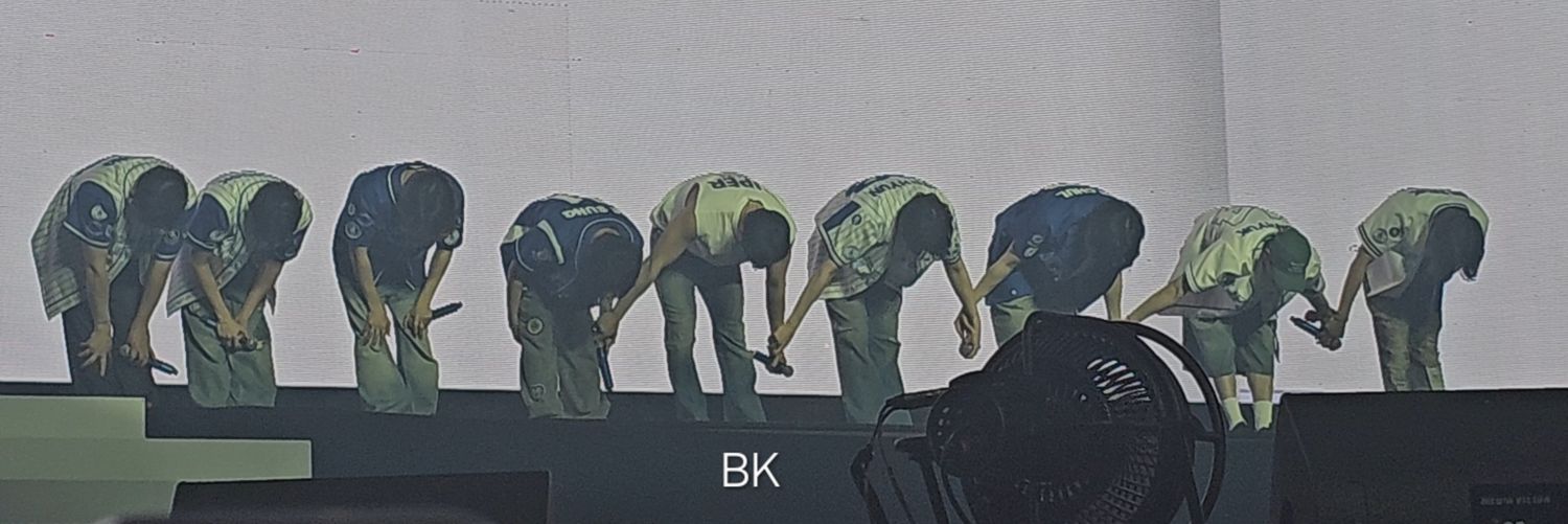kimhatdau's profile banner image