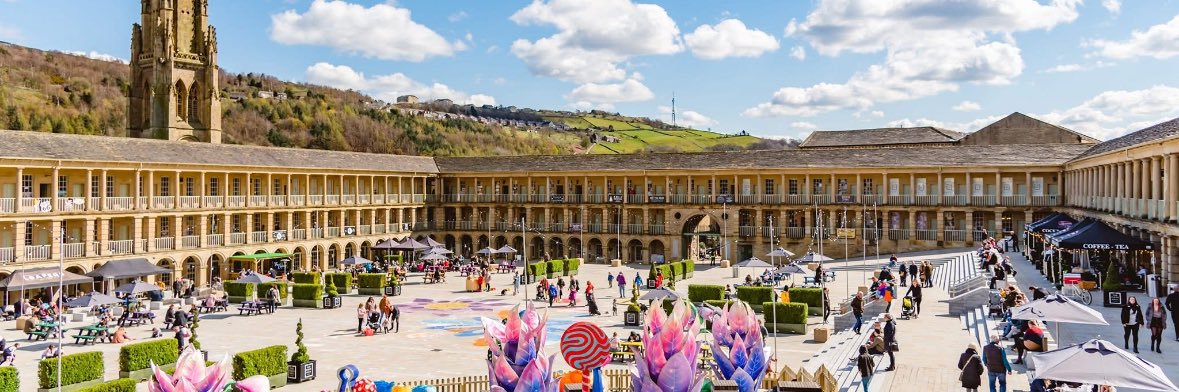 The Piece Hall's banner