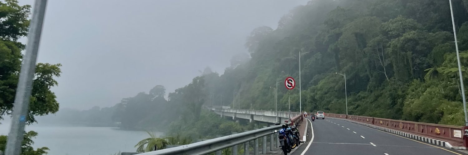 keziioong's profile banner image
