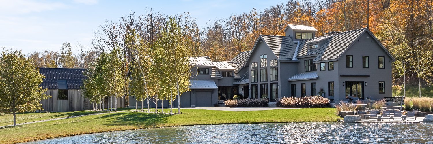Yankee Barn Homes banner