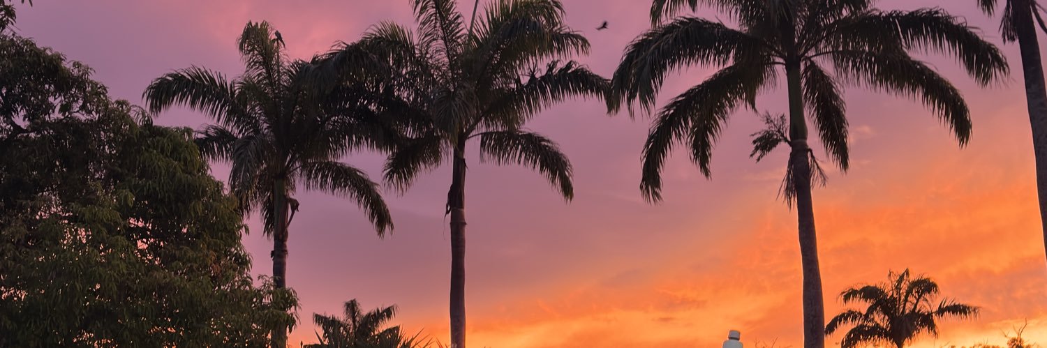 e_pradaa's profile banner image