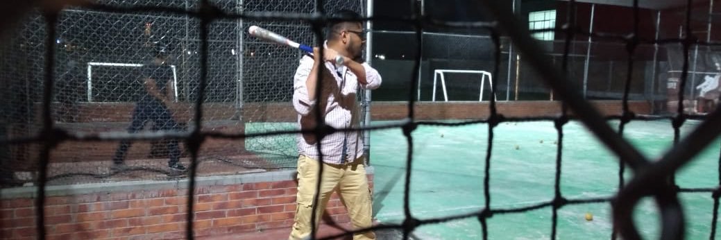 Daniel Hernández banner