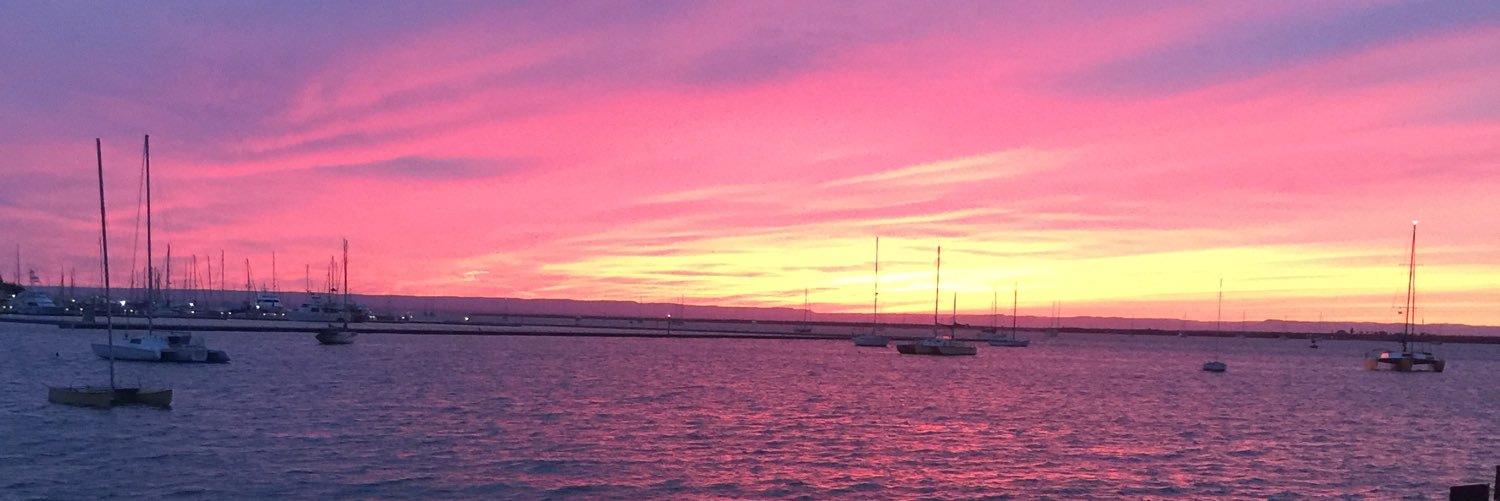 LorenaAlanisV's profile banner image