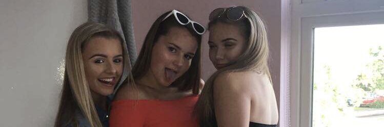 Ella 💛 banner