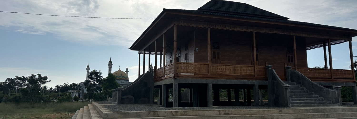 edocik's profile banner image