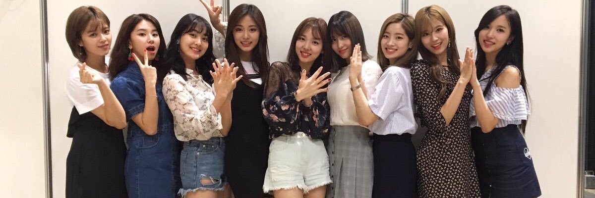 twiceグッズプレゼント企画💪 banner