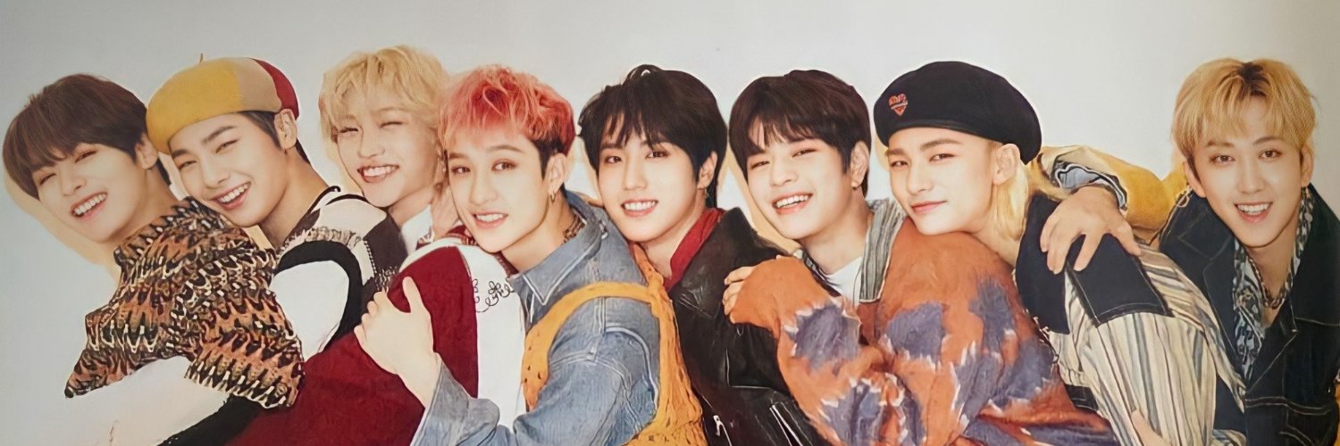 writtenbyhee's profile banner image