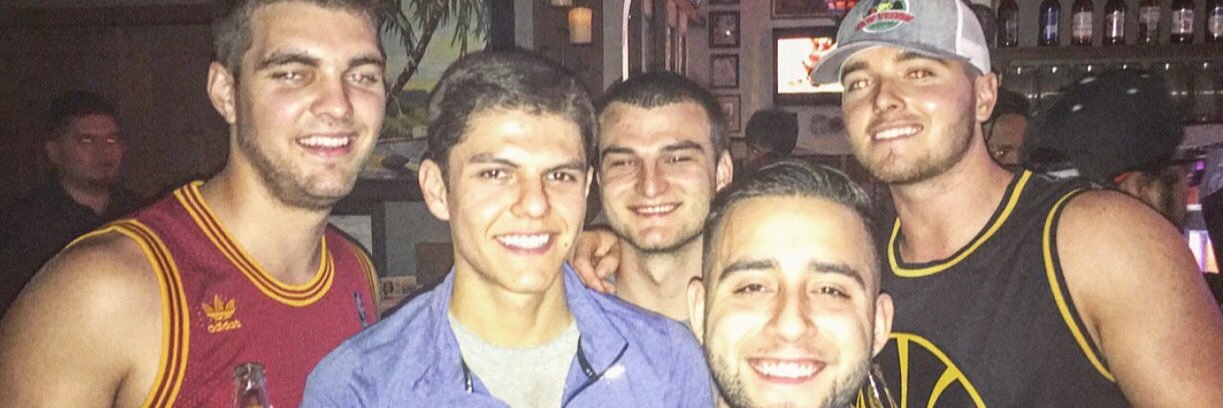DezCutz's profile banner image