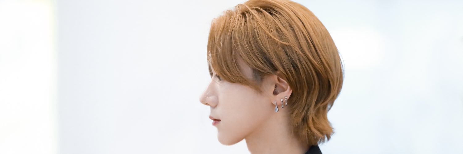 EvEfiee's profile banner image