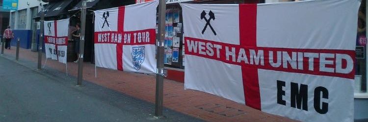 TR banner