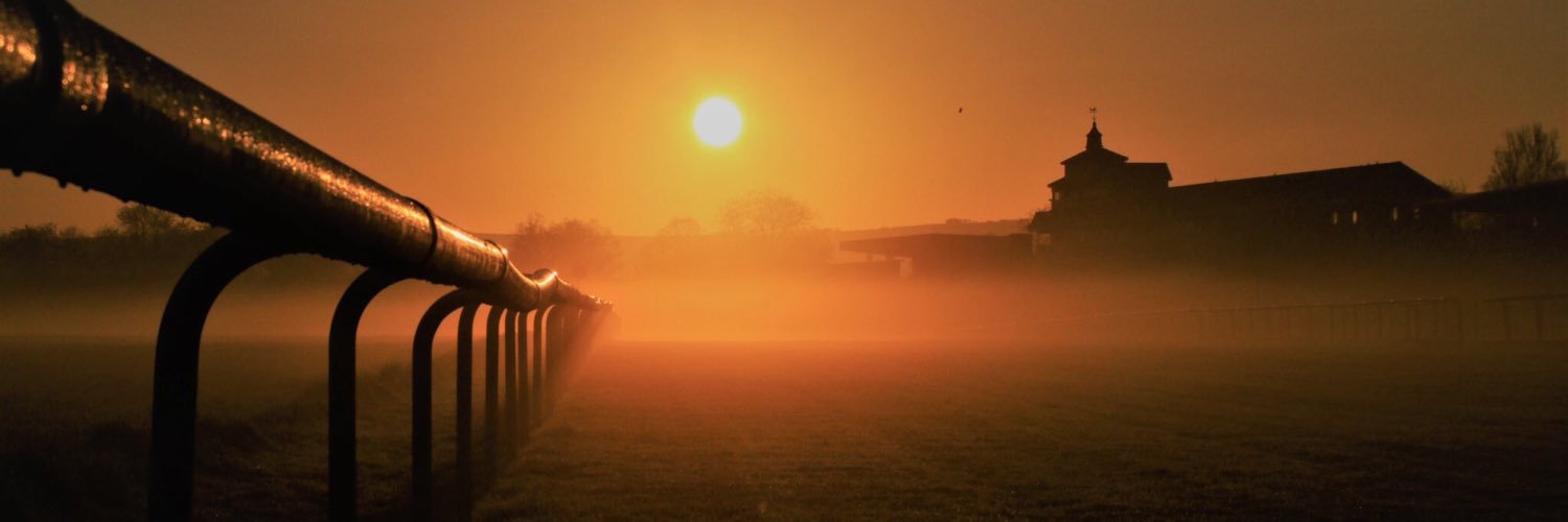 MyFaveImage's profile banner image