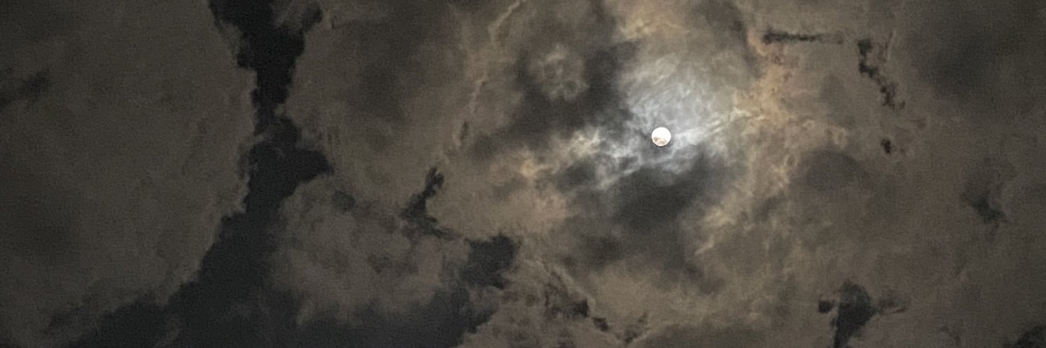 __ooiin's profile banner image
