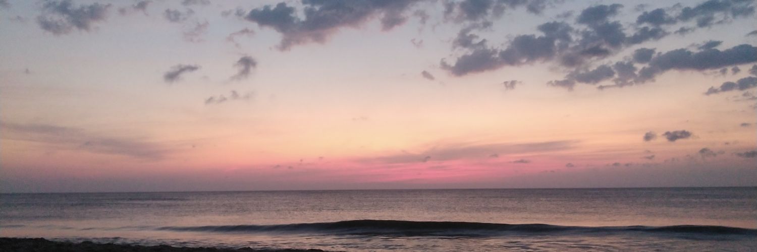guccitenuchi's profile banner image