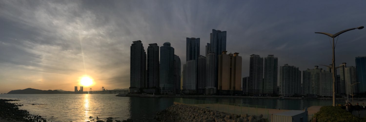 DaniRabanales's profile banner image