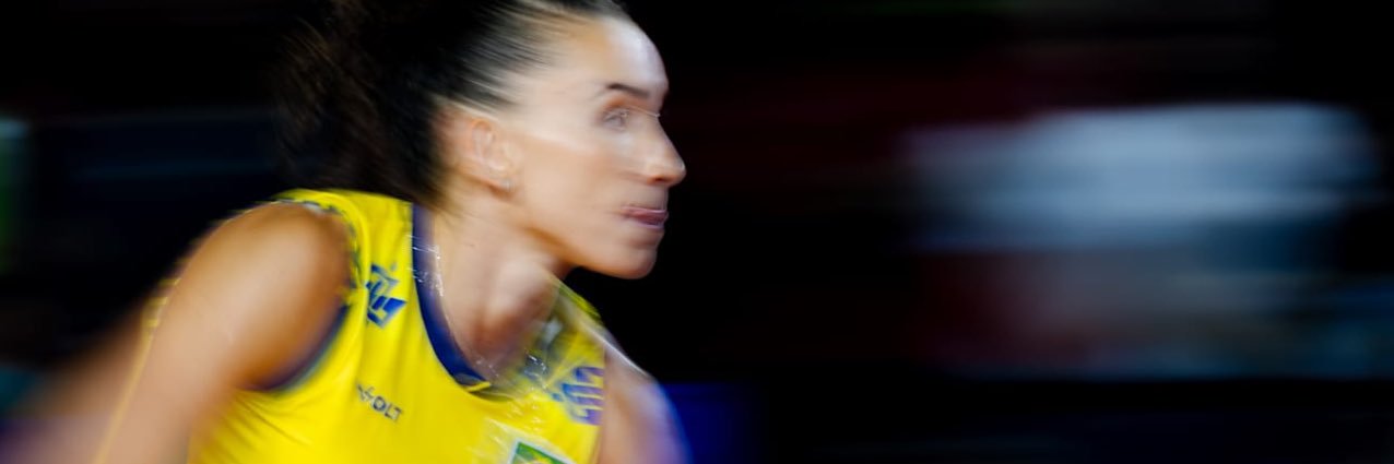 Volleyball Spectator banner