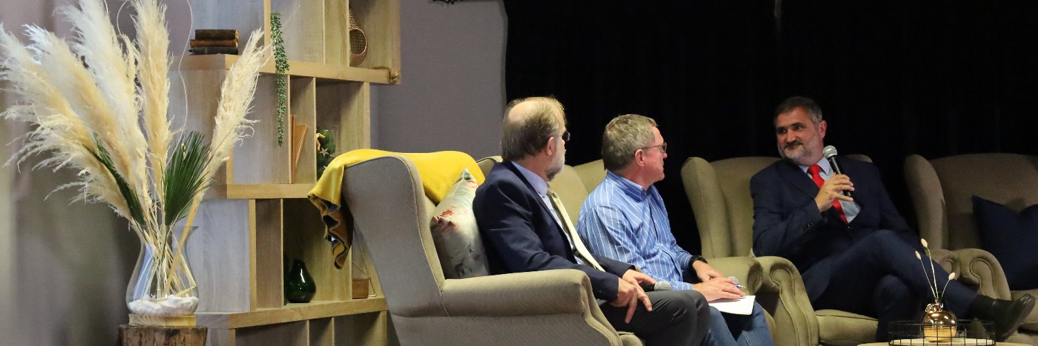 Solhelpendehand banner