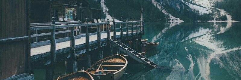 Hez banner