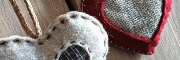 Carolatorra Profile Banner