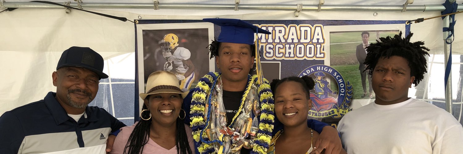 Thaddeus Dixon🦍's banner