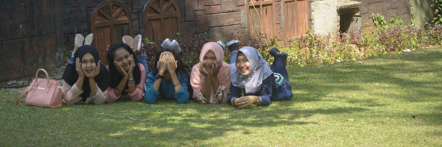 Ellysssss's profile banner image