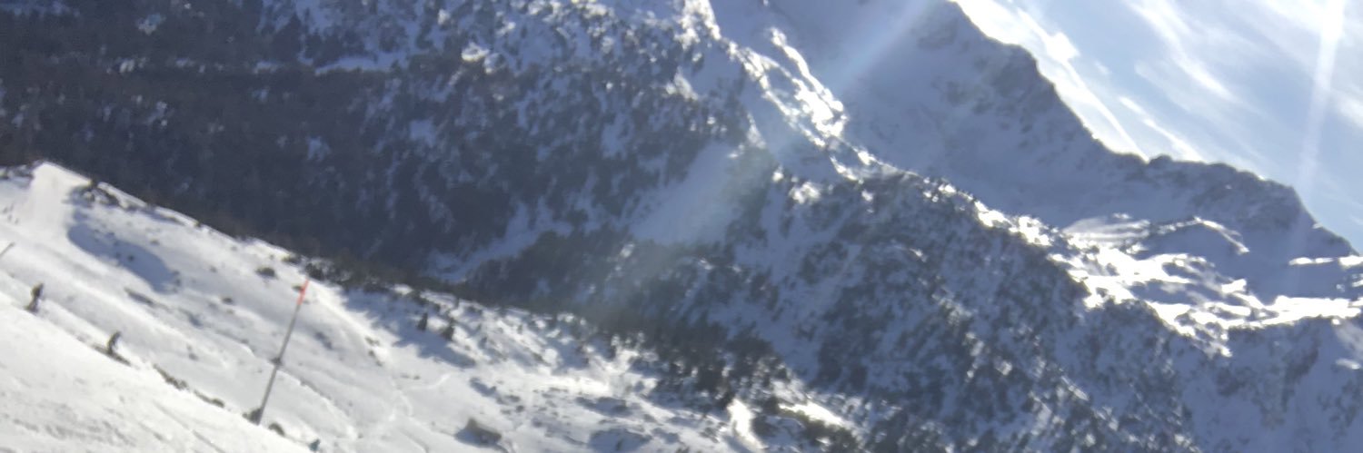 28Peart's profile banner image