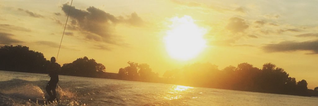 AlecGraef's profile banner image