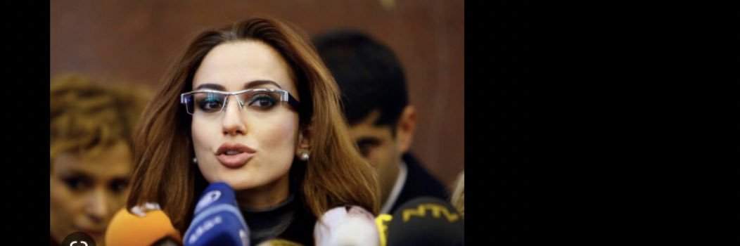 niluferakbas's profile banner image