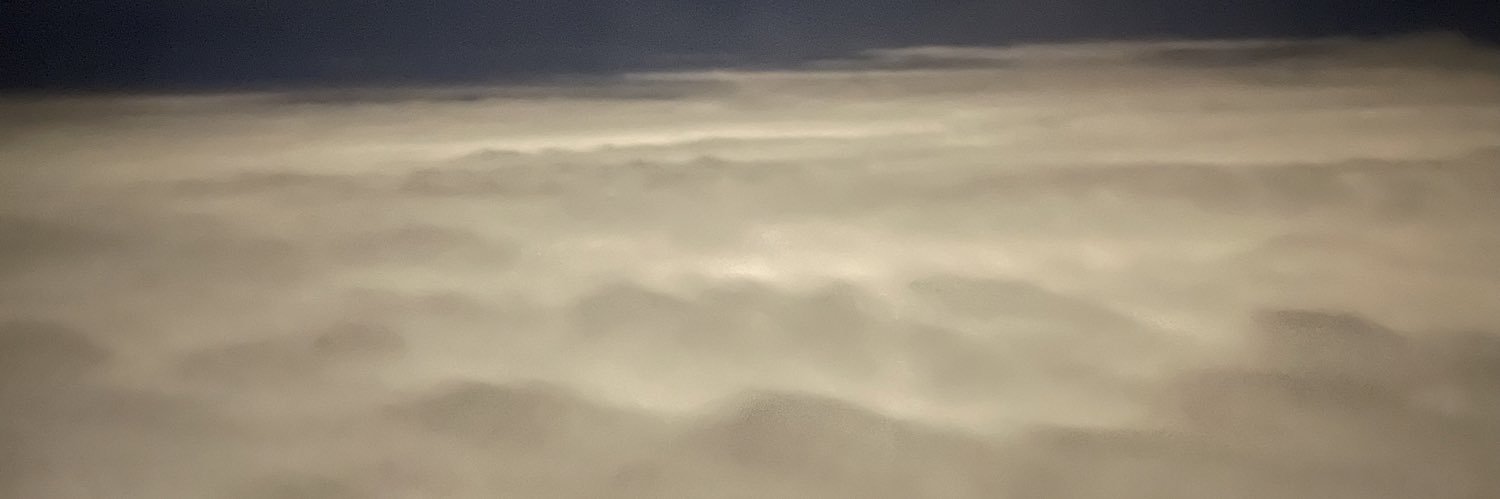 _aye_luh's profile banner image