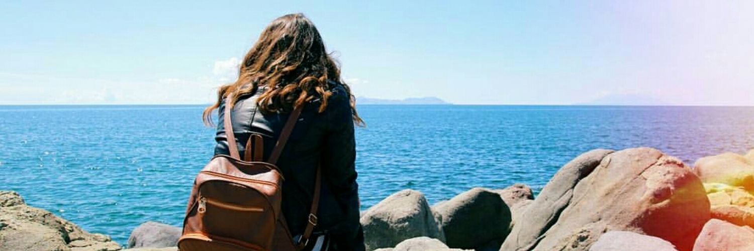 ayvzk's profile banner image