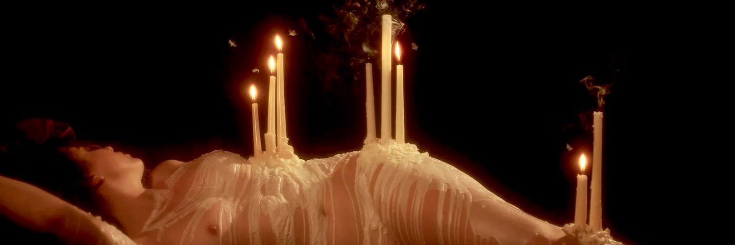 𝐶𝑙𝑎𝑟𝑎 banner