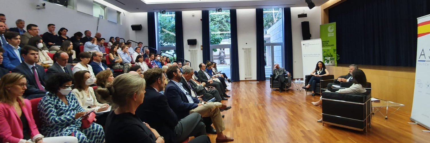 Laura Moussa | 박수진 🇪🇸🇪🇺 banner