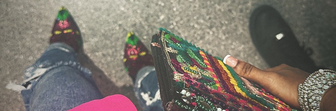 Lil Bit's banner