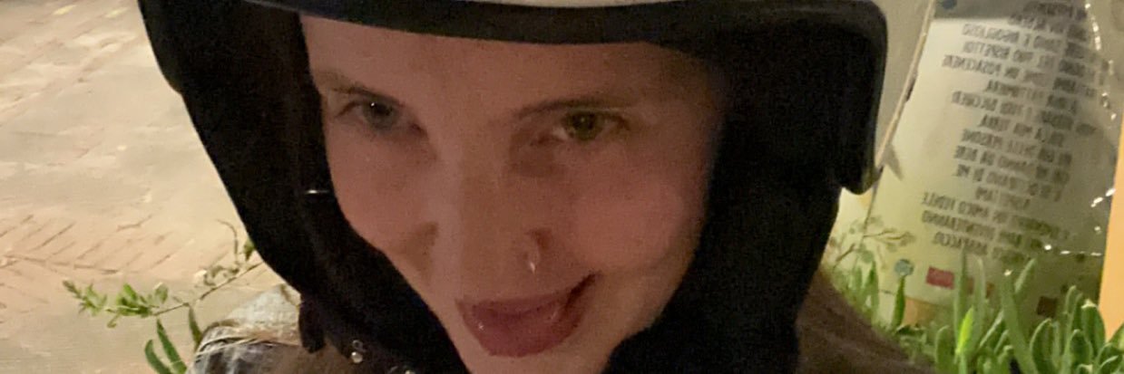 amyjessicac's profile banner image