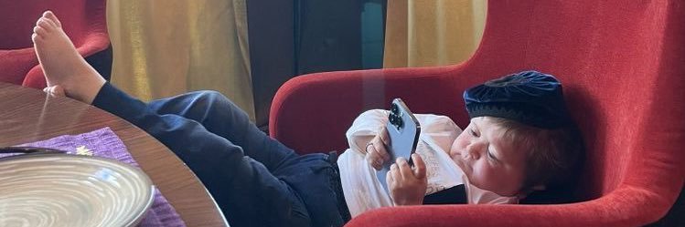 muneugh's profile banner image
