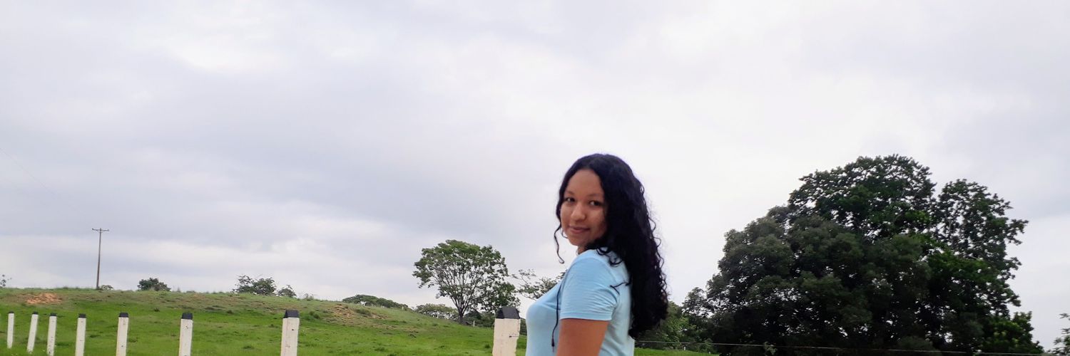 Laura Camila banner