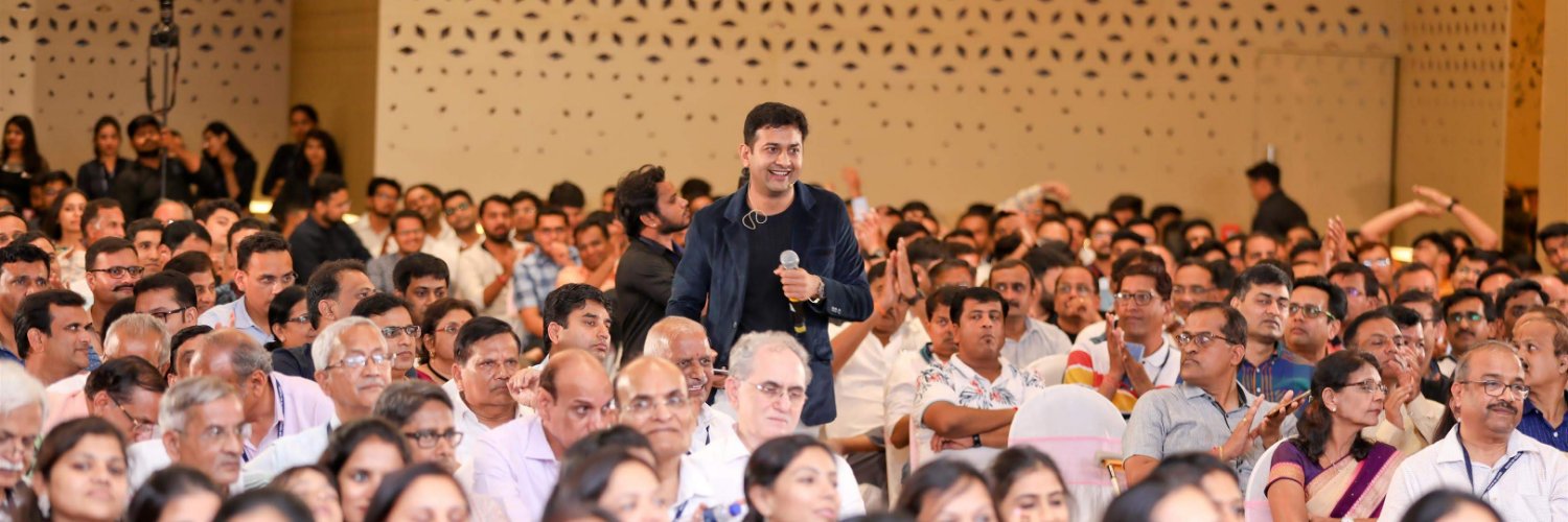 vinayvmantri's profile banner image