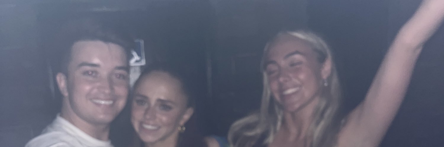 B banner