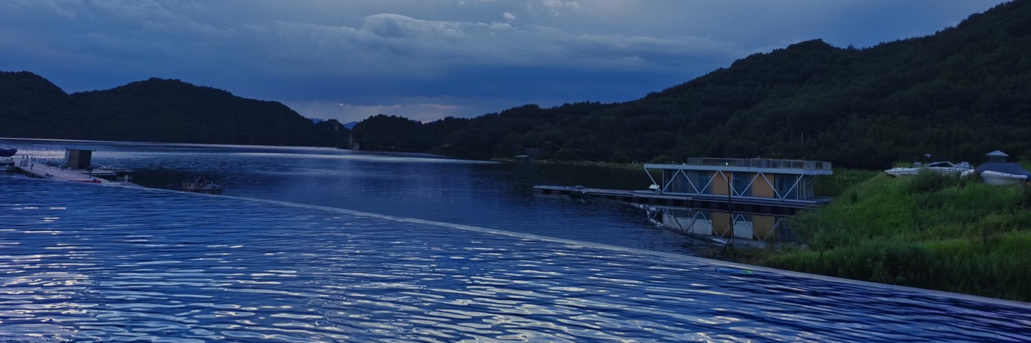 netseekos's profile banner image